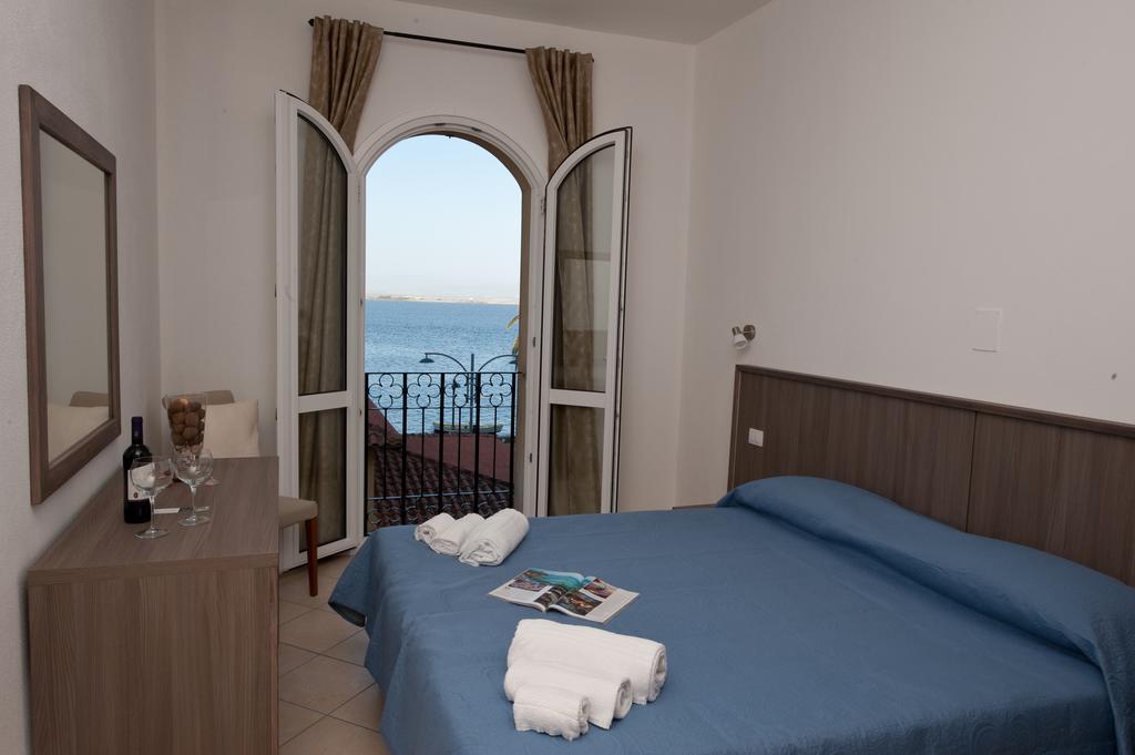 Muma Hostel Sant'Antioco Luaran gambar